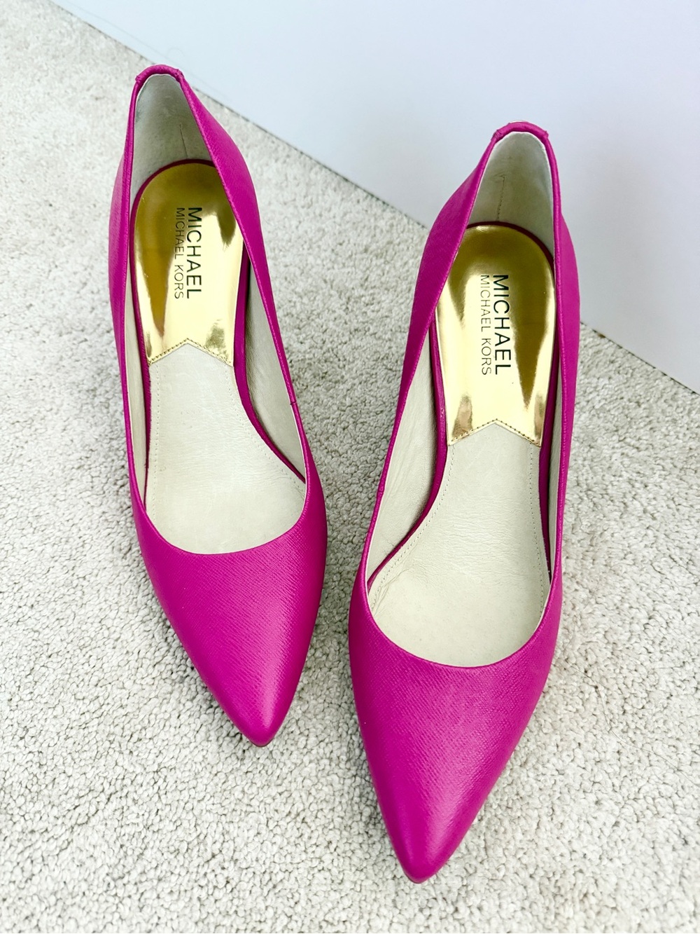 MICHAEL Michael Kors Pink Fuchsia Leather Pointed Toe Pumps Heels Size 8.5M